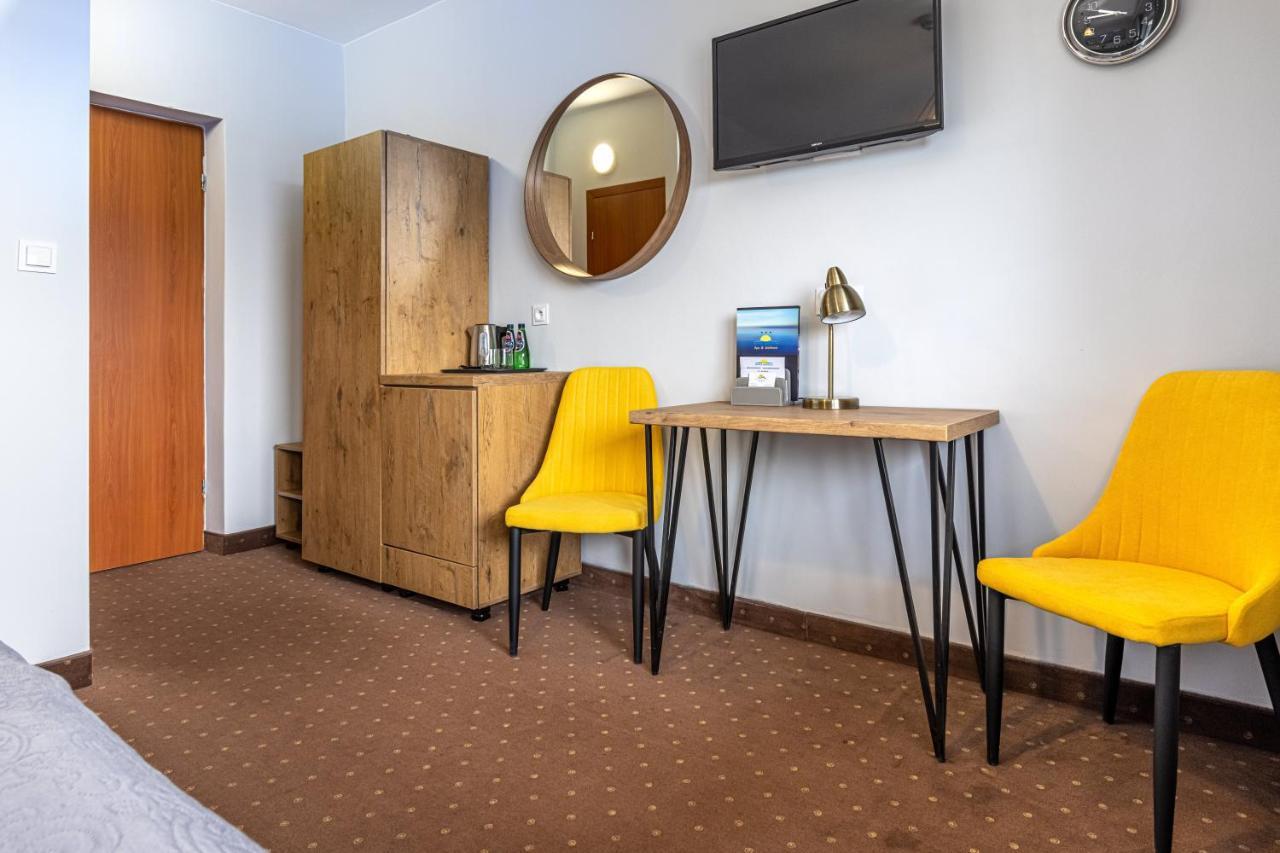 Hotel Krynica Krynica Morska Buitenkant foto